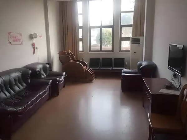 独惑君心：拐个皇帝来亲亲